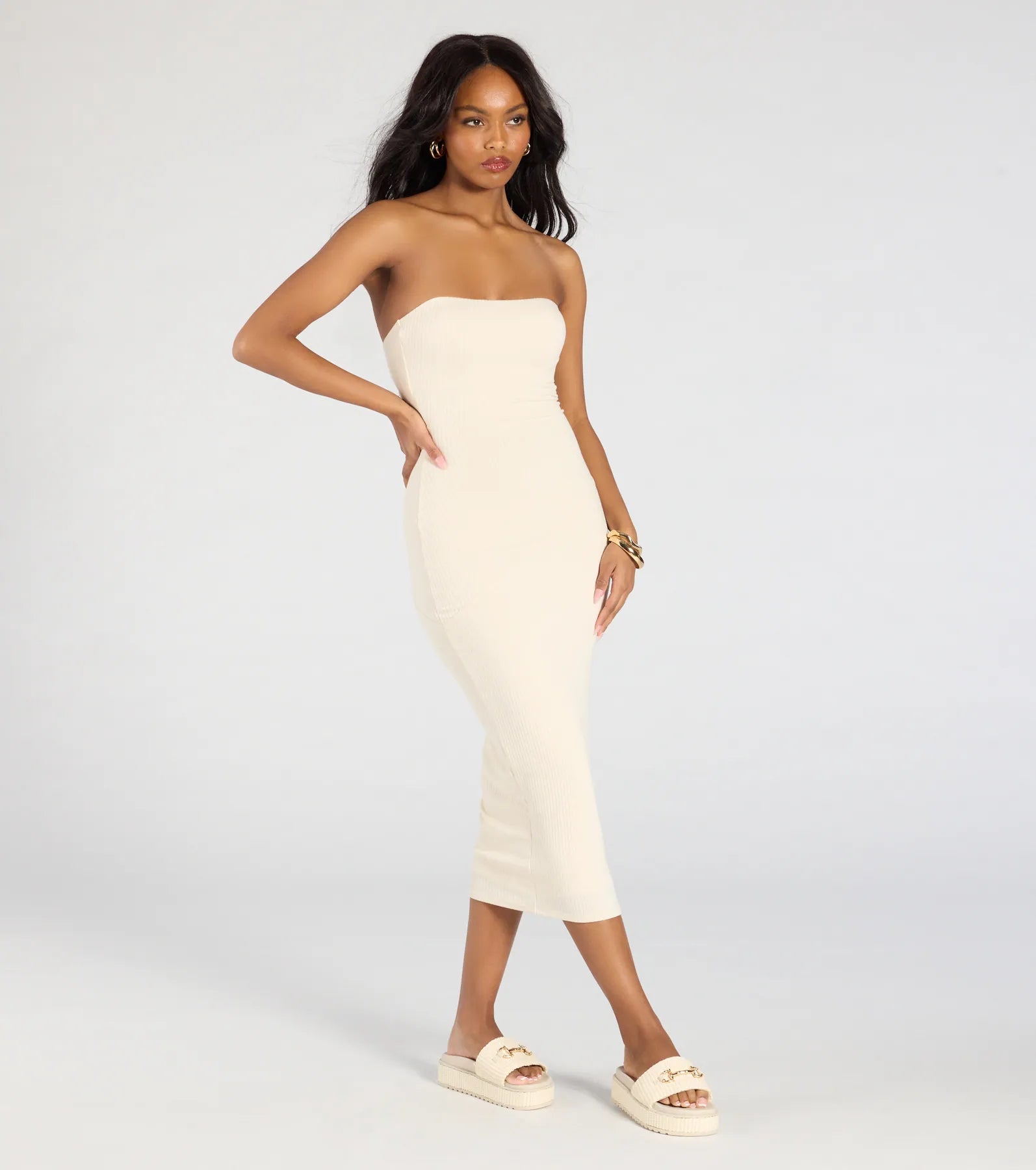 Simply Chic Strapless Ribbed Knit Midi Dress