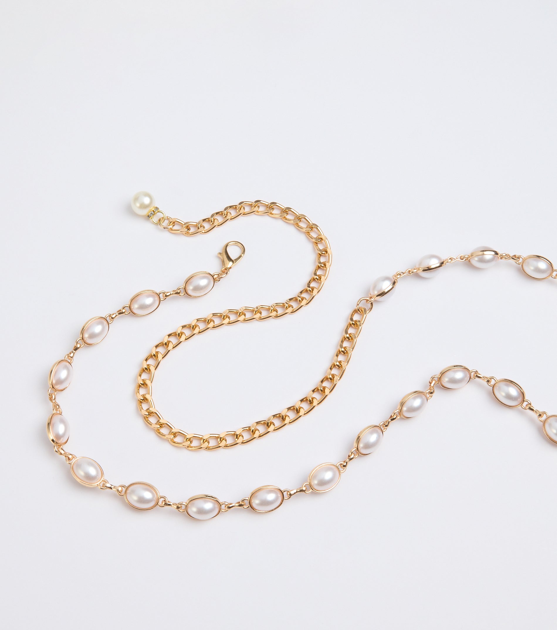 Oh-So-Chic Faux Pearl Chain Belt