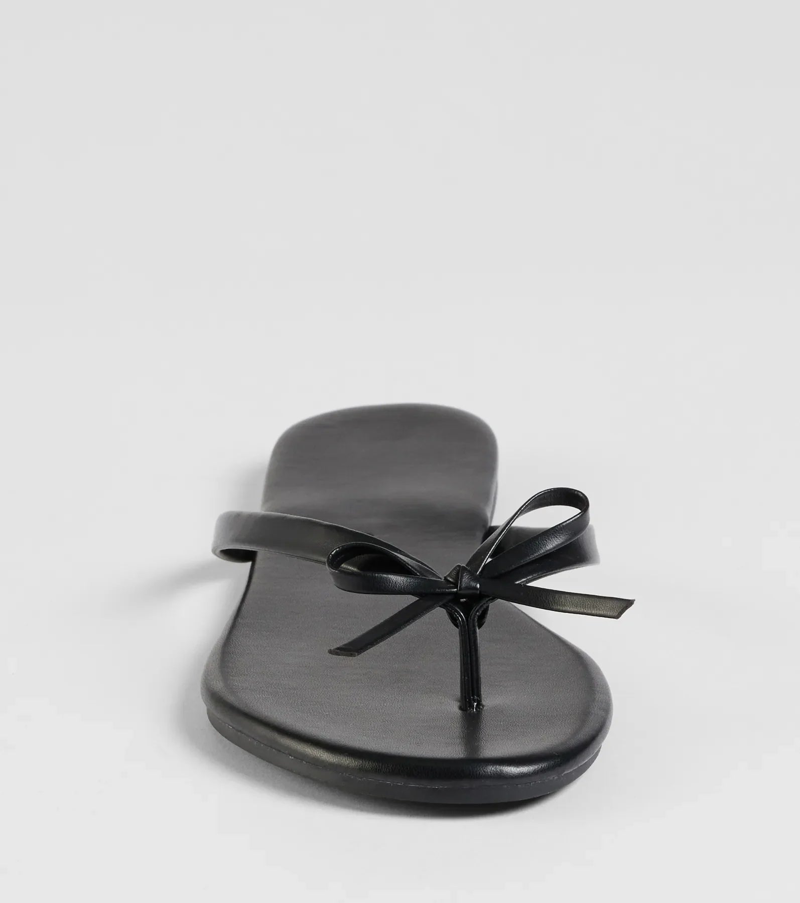 Perfect Pair Bow Detail Thong Strap Sandals
