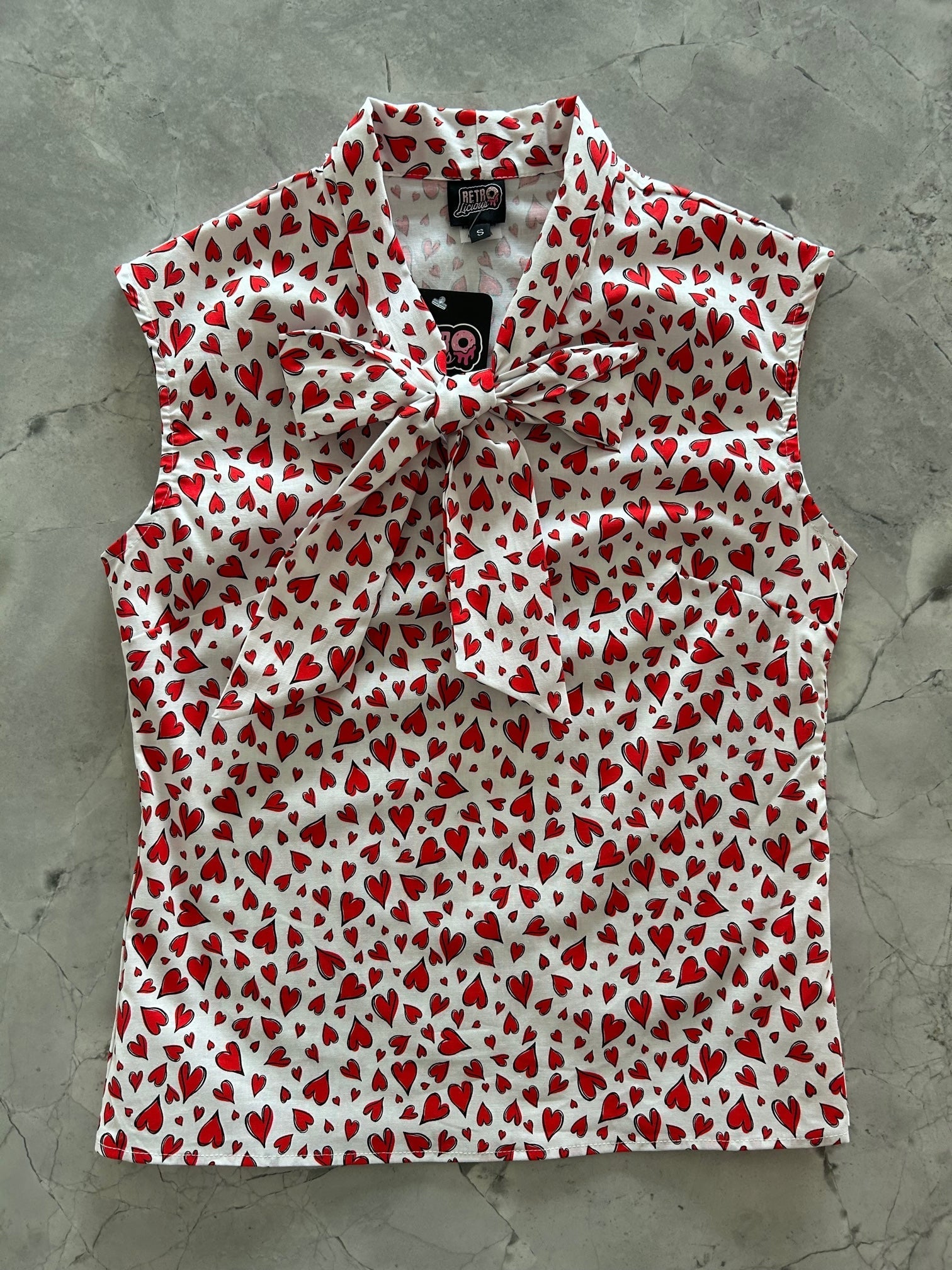 Vintage Style Bow Top in Hearts