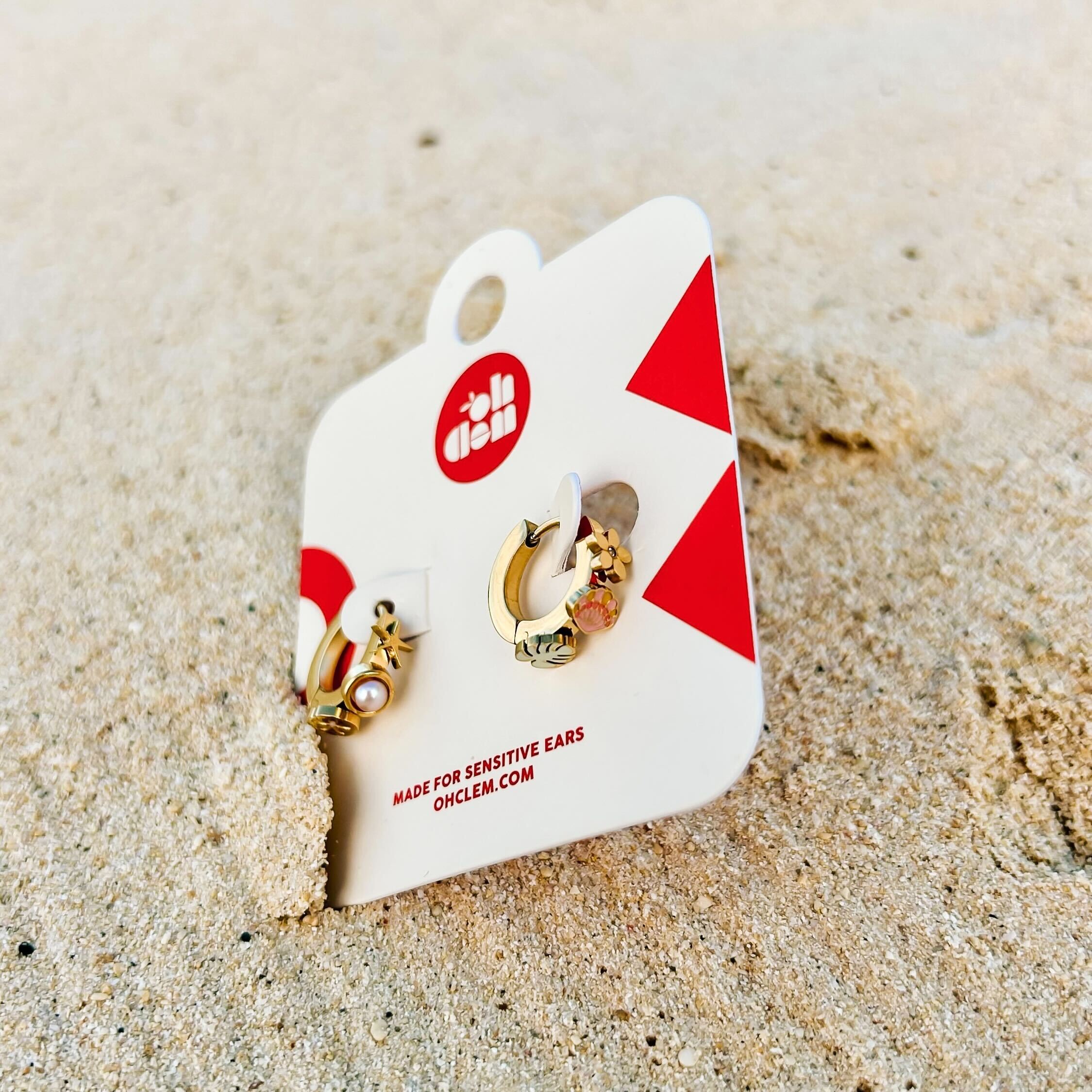 Hawaii 3D Huggie Hoop Earrings