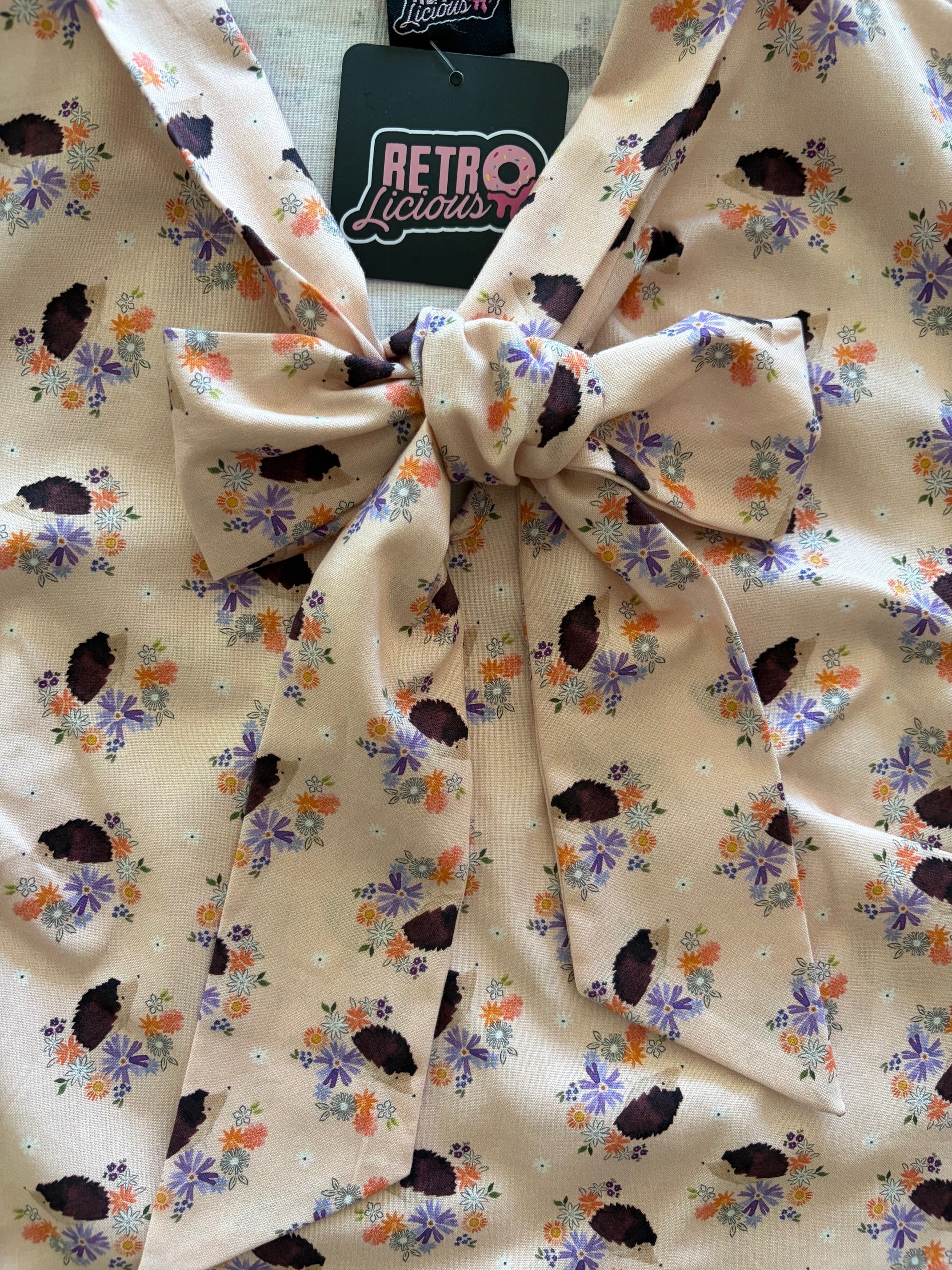 Vintage Style Bow Top in Hedgehog Print