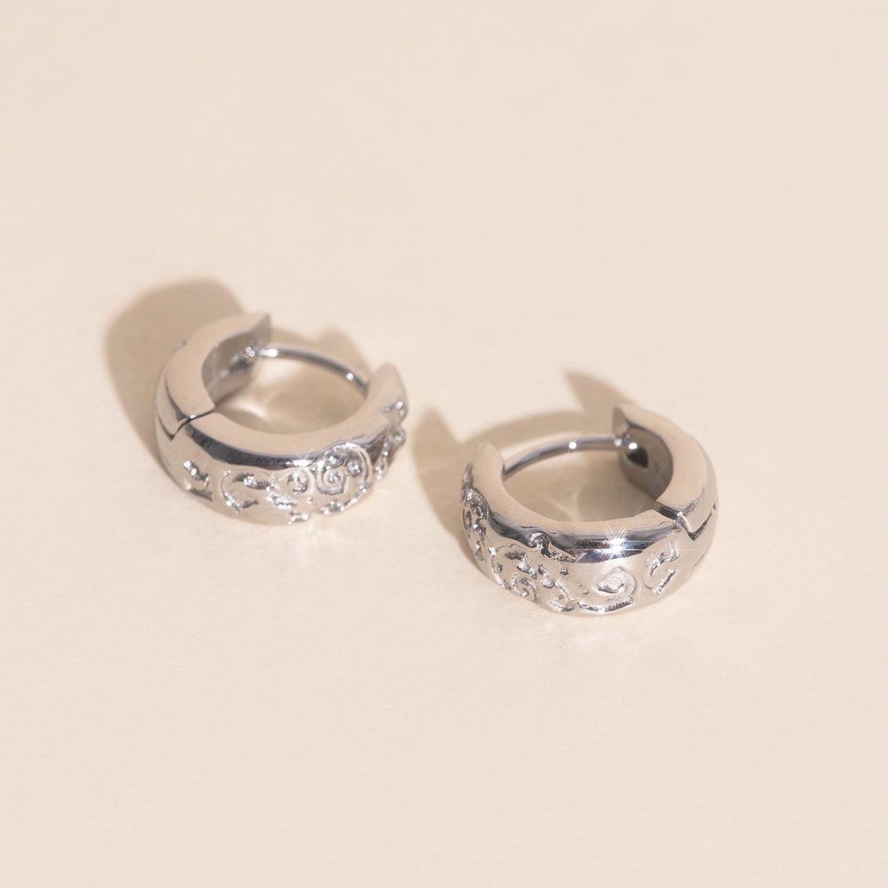 Heirloom Etch Teardrop Super Chunky Huggie Hoop Earrings