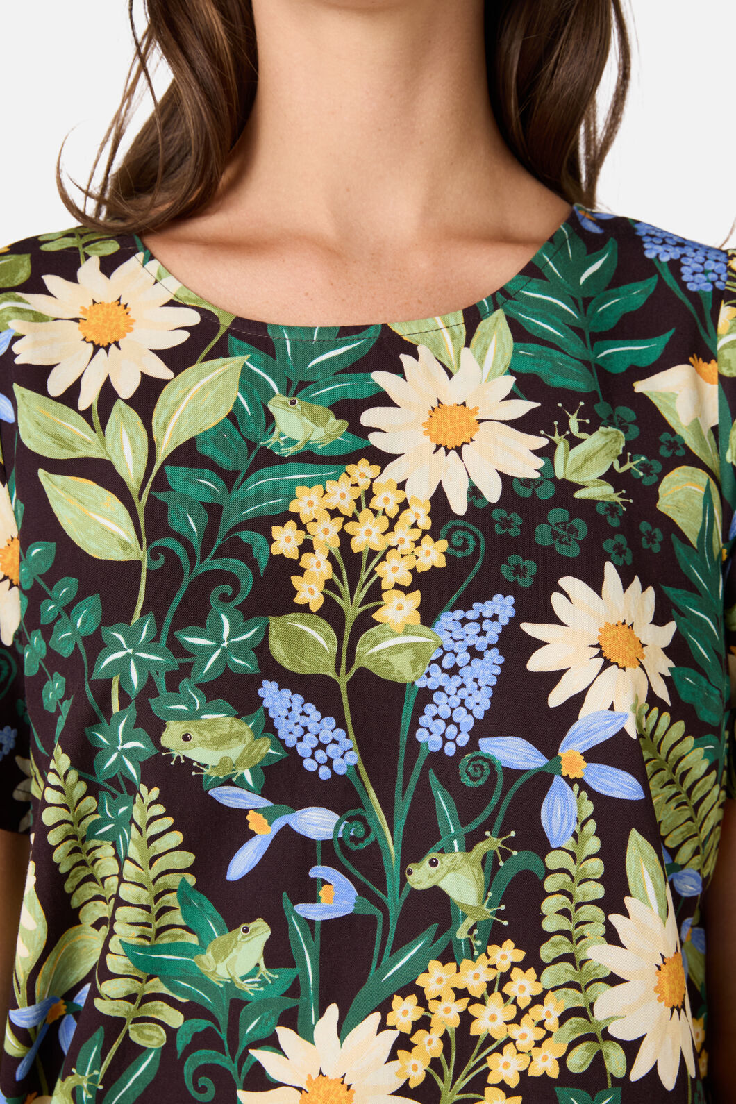 Tiana Tree Frog Short Sleeve Top