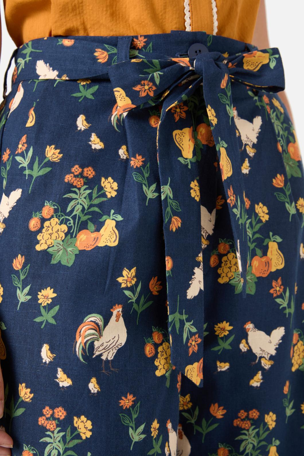 Chickens Print Tapered Cotton Pants