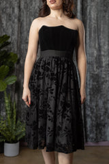 The Mysteria Velvet Flocked Gothic Floral Full Skirt